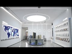 Các hộp mực lọc bụi hiệu suất cao được trưng bày trong phòng trưng bày nhà máy Farrleey Filtration